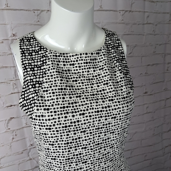BANANA Republic Black White‎ Sheath Dress - Picture 2 of 12